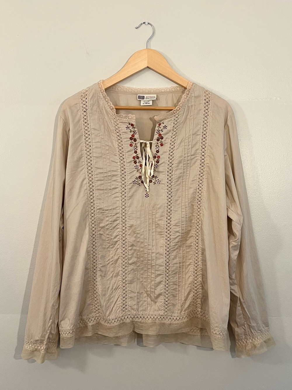 Y2K Faded Glory floral embroidered tan crochet trim tunic 2000’s boho peasant